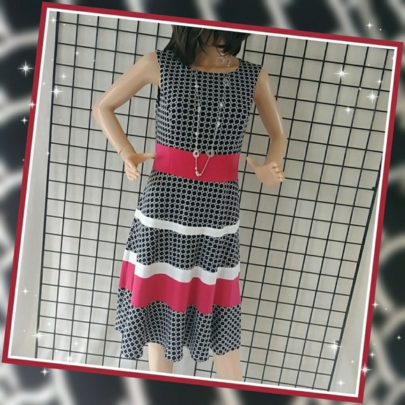 Anne Klein Dresses & Skirts - NWT Anne Klein Sleevlss Black Camellia Dress